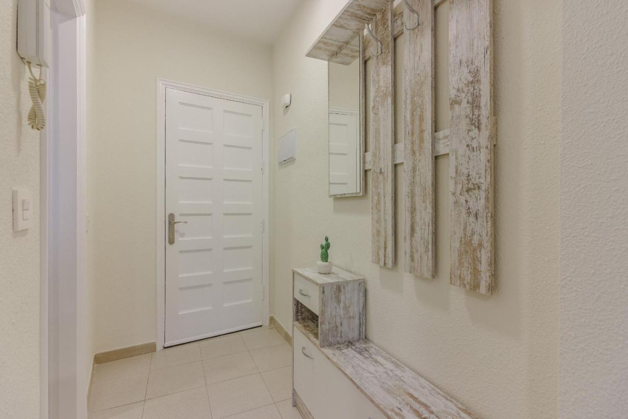 Seguro Spacious Apartment With Roomy Terrace Puerto de Santiago  Exterior foto